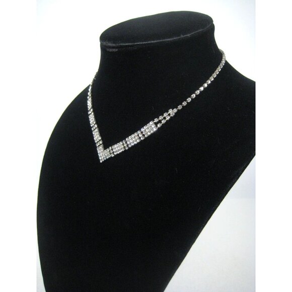 Vintage Prong Set Rhinestone V Shaped Necklace Silvertone Multi Strand 15 inch - Picture 7 of 10